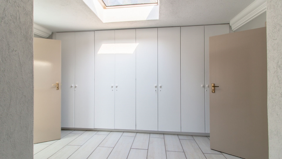4 Bedroom Property for Sale in Bedfordview Gauteng