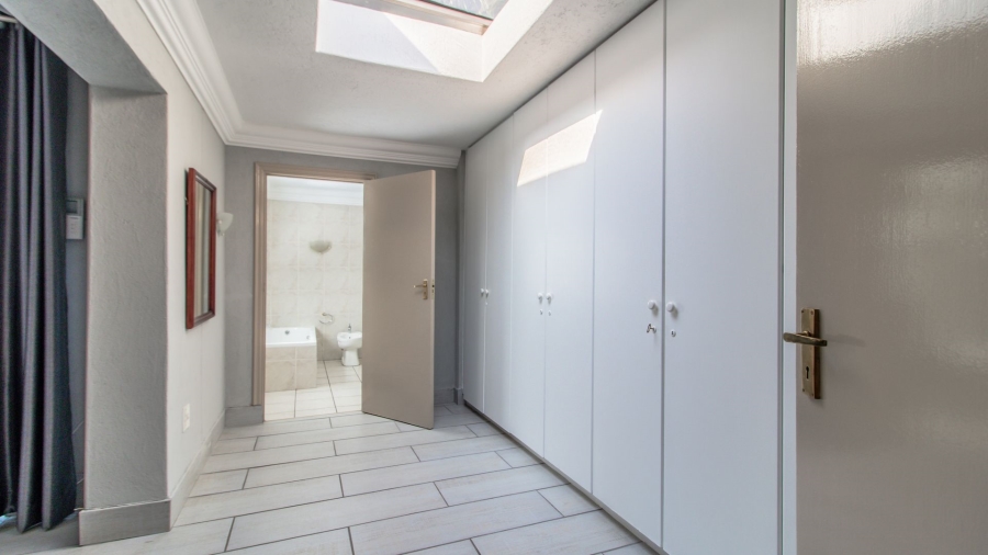 4 Bedroom Property for Sale in Bedfordview Gauteng