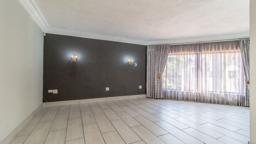 4 Bedroom Property for Sale in Bedfordview Gauteng