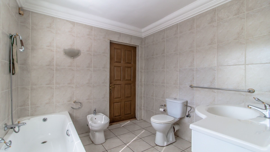 4 Bedroom Property for Sale in Bedfordview Gauteng