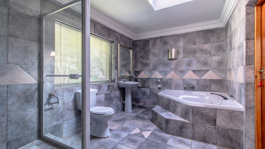 4 Bedroom Property for Sale in Bedfordview Gauteng