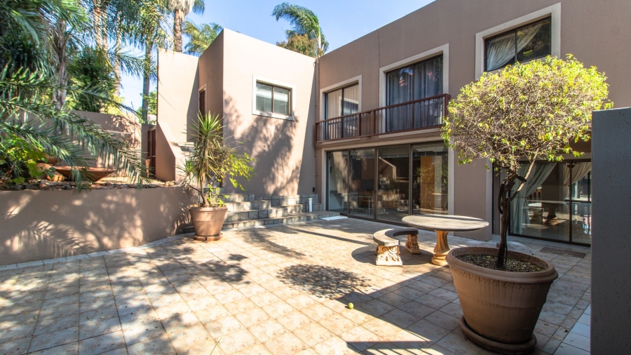 4 Bedroom Property for Sale in Bedfordview Gauteng