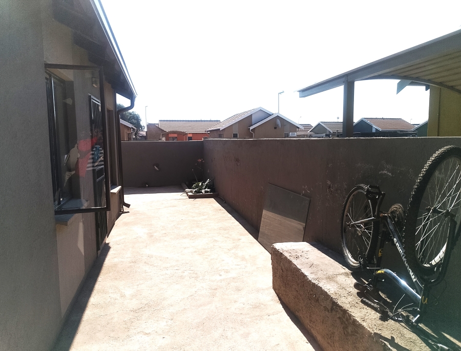 3 Bedroom Property for Sale in Windmill Park Gauteng