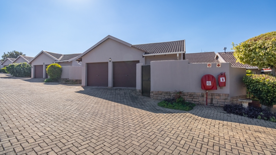 3 Bedroom Property for Sale in Sundowner Gauteng