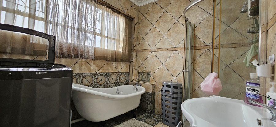 2 Bedroom Property for Sale in Vereeniging Gauteng