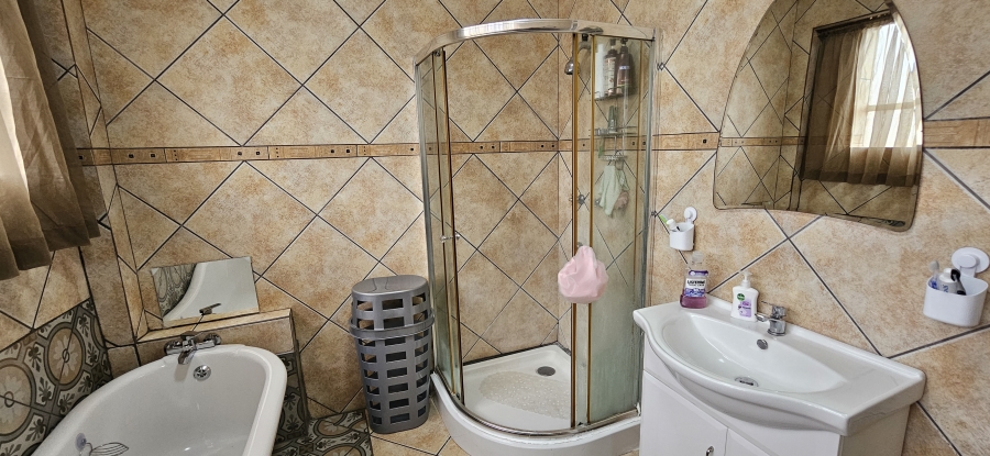 2 Bedroom Property for Sale in Vereeniging Gauteng
