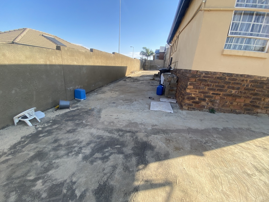 To Let 3 Bedroom Property for Rent in Atteridgeville Gauteng