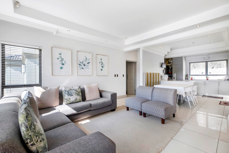 To Let 4 Bedroom Property for Rent in Morningside Gauteng