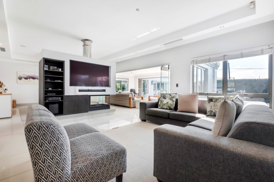 To Let 4 Bedroom Property for Rent in Morningside Gauteng