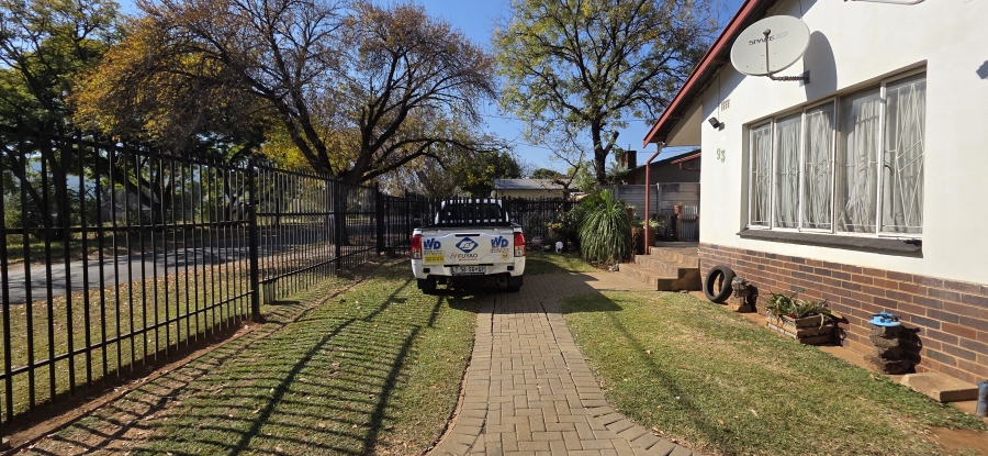 5 Bedroom Property for Sale in Parktown Estate Gauteng