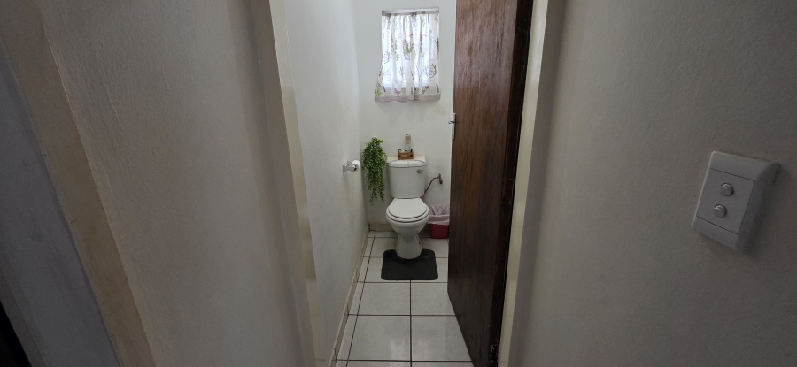 5 Bedroom Property for Sale in Parktown Estate Gauteng