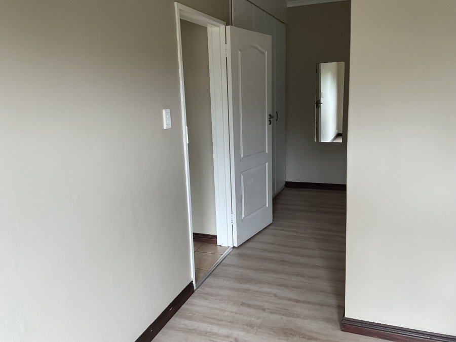 3 Bedroom Property for Sale in Nieuw Muckleneuk Gauteng