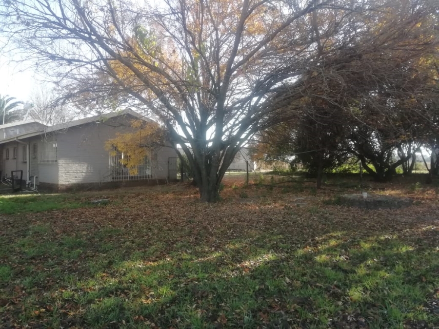 4 Bedroom Property for Sale in Louisrus Gauteng