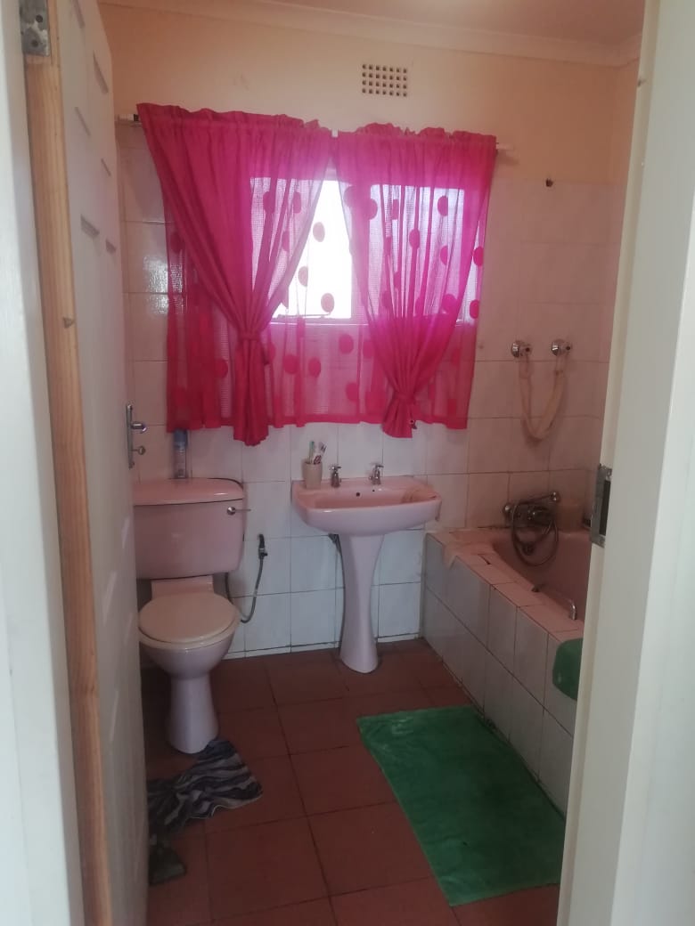 4 Bedroom Property for Sale in Louisrus Gauteng