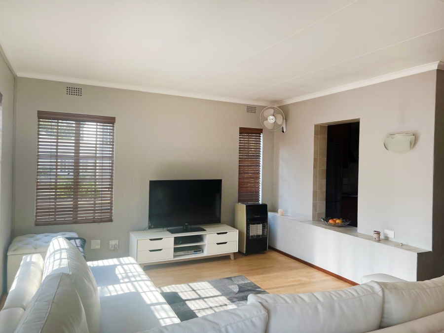 1 Bedroom Property for Sale in Edenburg Gauteng