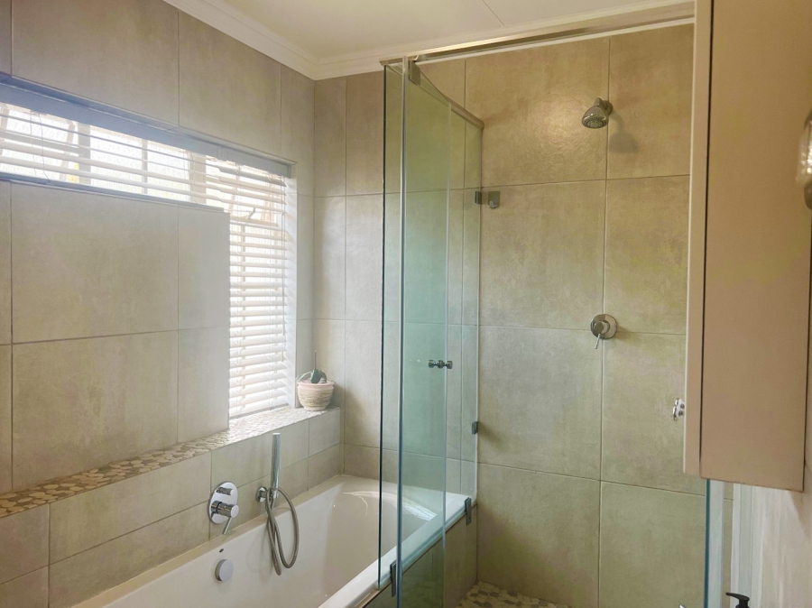 1 Bedroom Property for Sale in Edenburg Gauteng