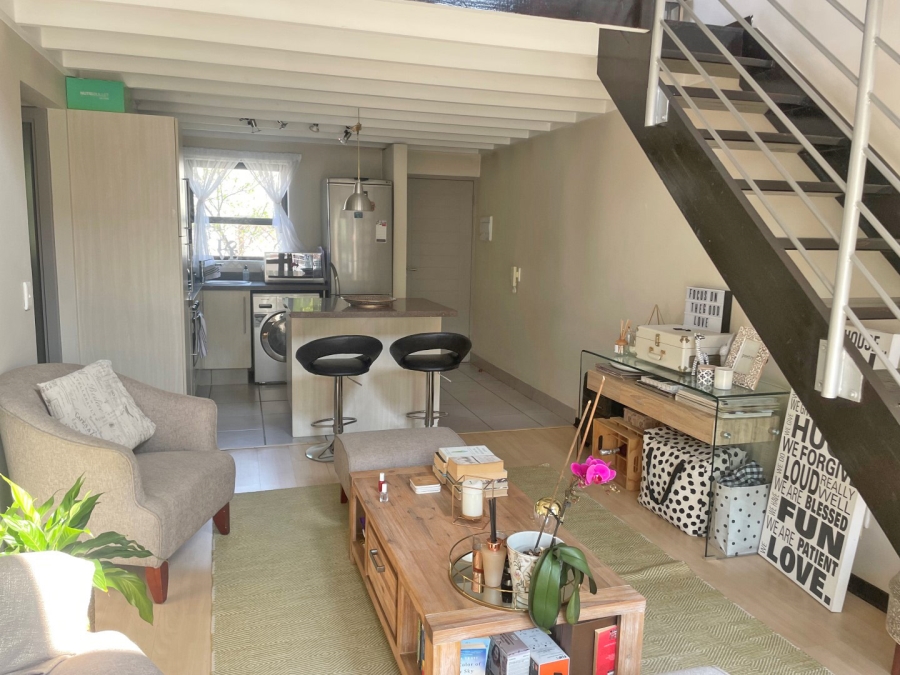 To Let 1 Bedroom Property for Rent in Lonehill Gauteng