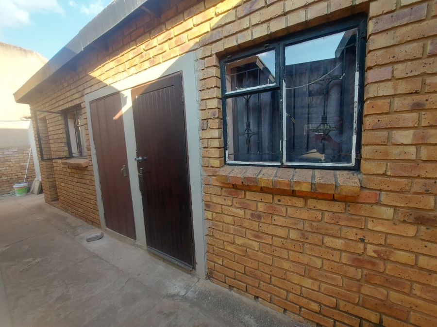 4 Bedroom Property for Sale in Mamelodi Gauteng