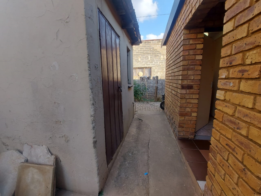 4 Bedroom Property for Sale in Mamelodi Gauteng