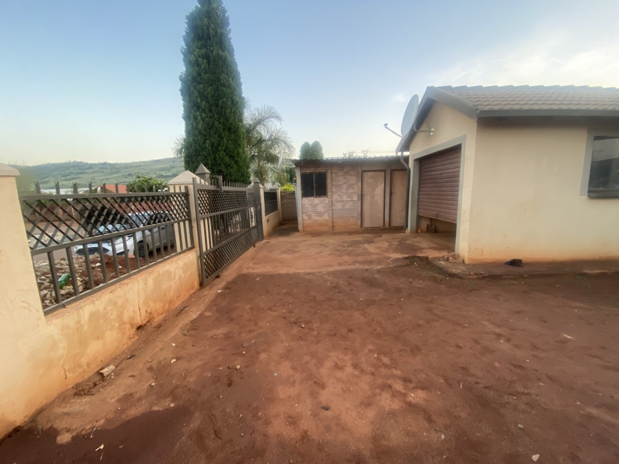 To Let 3 Bedroom Property for Rent in Atteridgeville Gauteng