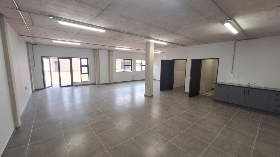 To Let commercial Property for Rent in Nooitgedacht Gauteng