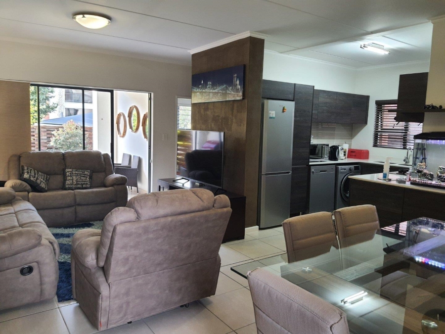3 Bedroom Property for Sale in Greenstone Crest Gauteng