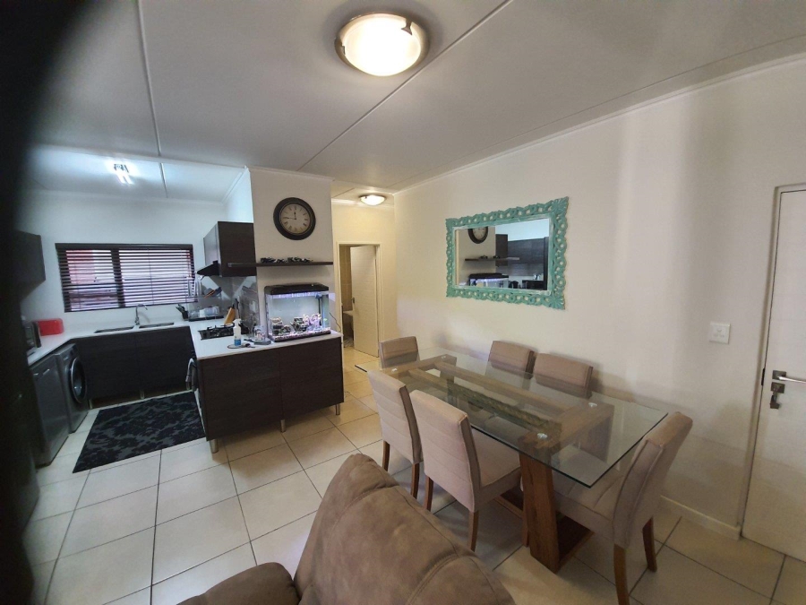 3 Bedroom Property for Sale in Greenstone Crest Gauteng