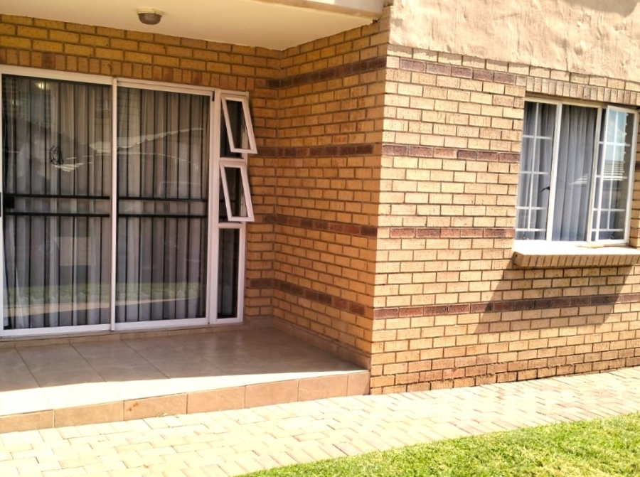 2 Bedroom Property for Sale in Montana Gauteng