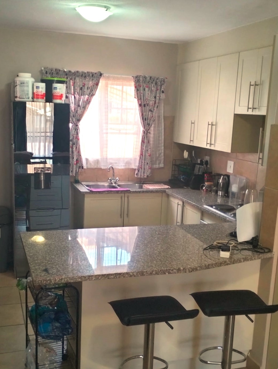 2 Bedroom Property for Sale in Montana Gauteng