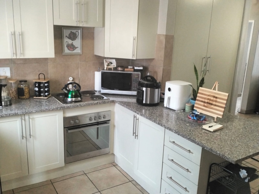 2 Bedroom Property for Sale in Montana Gauteng