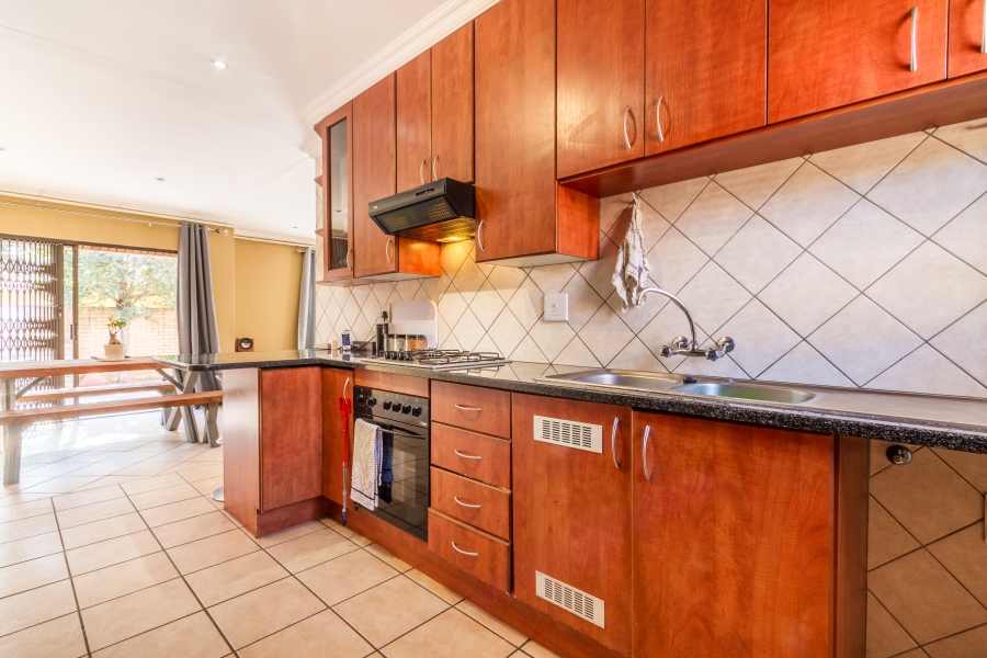 2 Bedroom Property for Sale in Willow Park Manor Gauteng