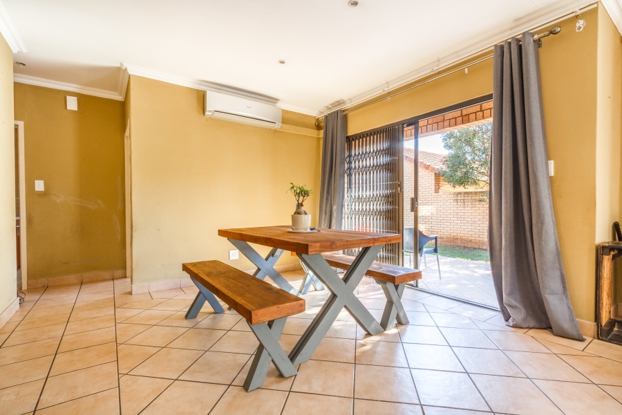 2 Bedroom Property for Sale in Willow Park Manor Gauteng