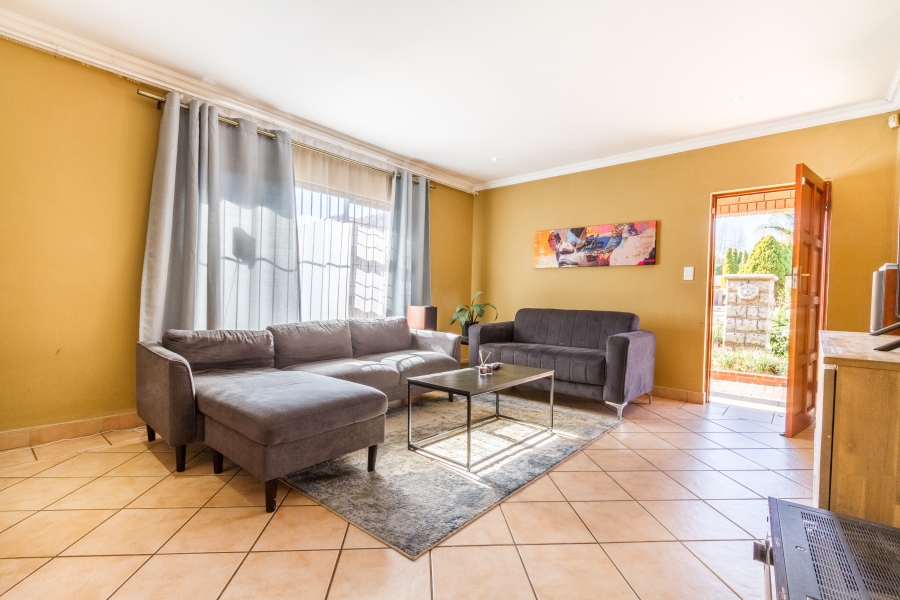 2 Bedroom Property for Sale in Willow Park Manor Gauteng