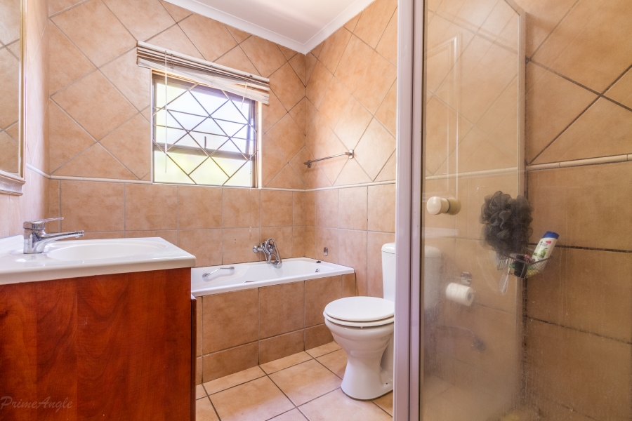 2 Bedroom Property for Sale in Willow Park Manor Gauteng