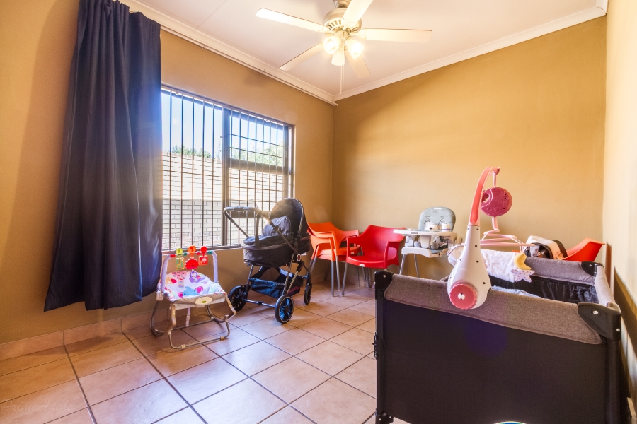 2 Bedroom Property for Sale in Willow Park Manor Gauteng