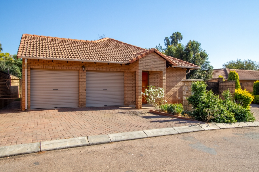 2 Bedroom Property for Sale in Willow Park Manor Gauteng