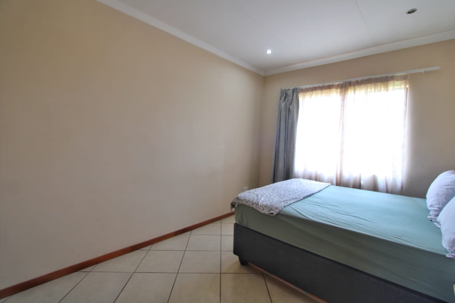 3 Bedroom Property for Sale in Noordwyk Gauteng