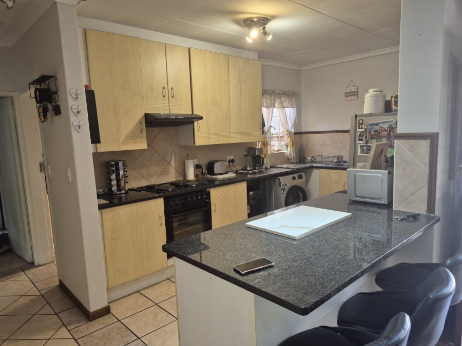 2 Bedroom Property for Sale in Equestria Gauteng