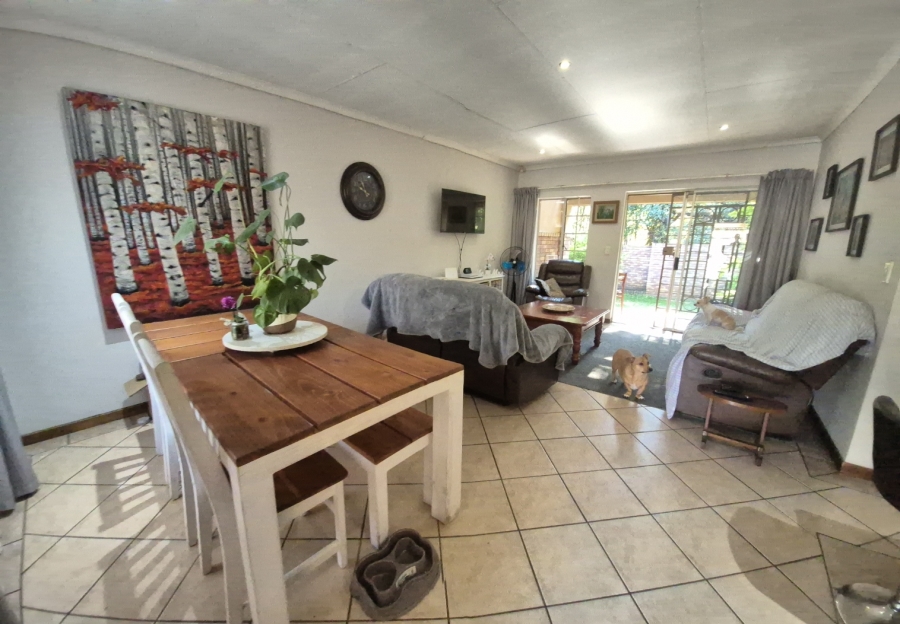 2 Bedroom Property for Sale in Equestria Gauteng