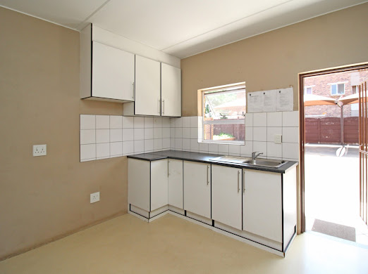 1 Bedroom Property for Sale in Atlas Gauteng