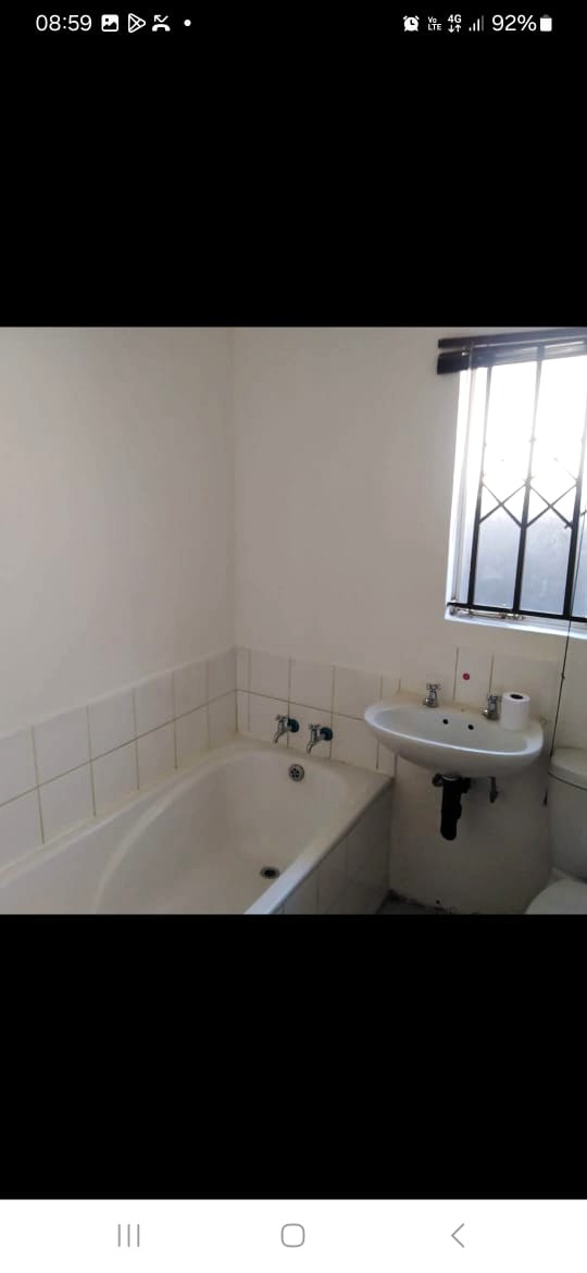 3 Bedroom Property for Sale in Windmill Park Gauteng