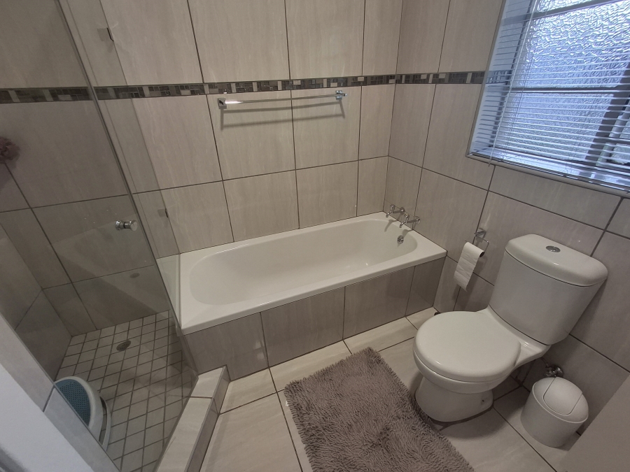 3 Bedroom Property for Sale in Airfield Gauteng