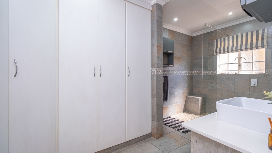 5 Bedroom Property for Sale in Heidelberg Gauteng
