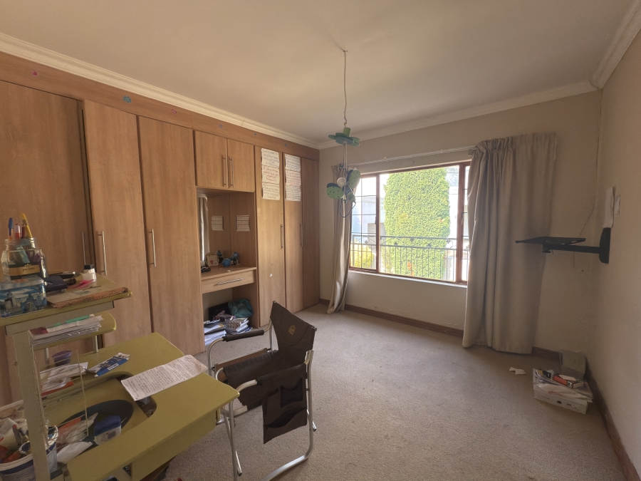 4 Bedroom Property for Sale in Ruimsig Country Estate Gauteng