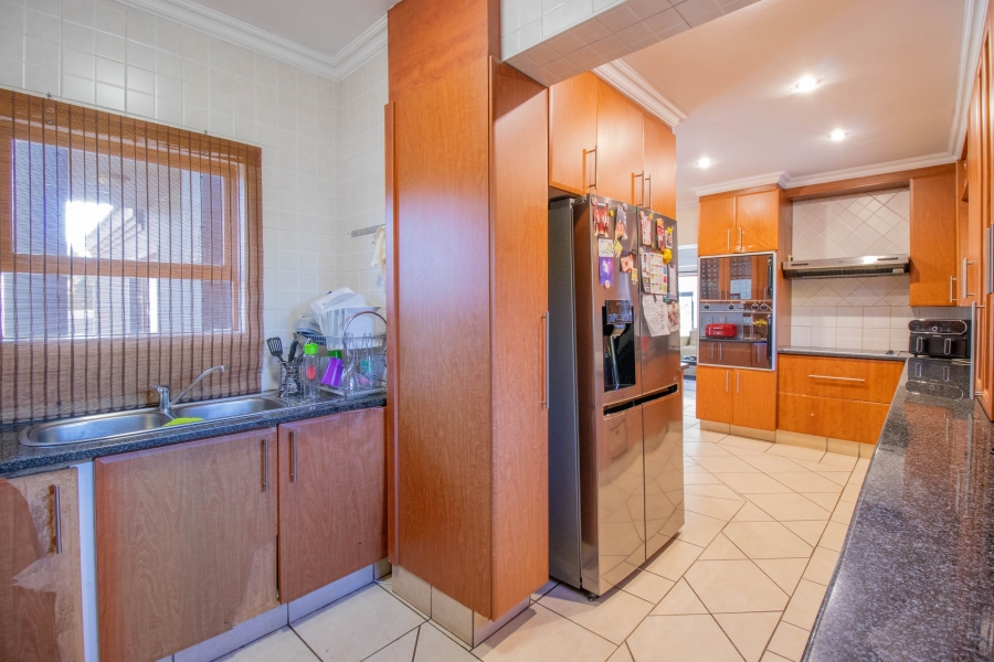 4 Bedroom Property for Sale in Ruimsig Gauteng