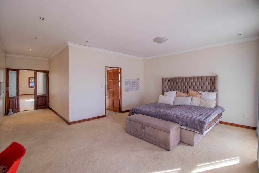 4 Bedroom Property for Sale in Ruimsig Gauteng