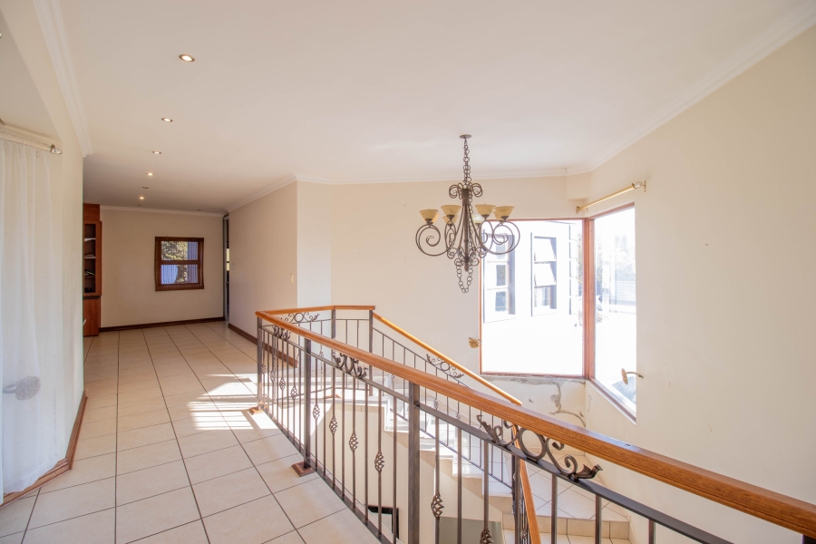 4 Bedroom Property for Sale in Ruimsig Gauteng