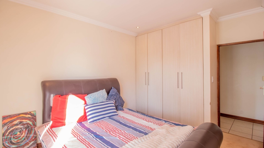 4 Bedroom Property for Sale in Ruimsig Gauteng