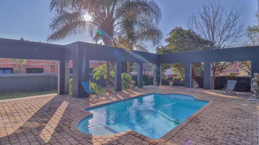 4 Bedroom Property for Sale in Ruimsig Gauteng