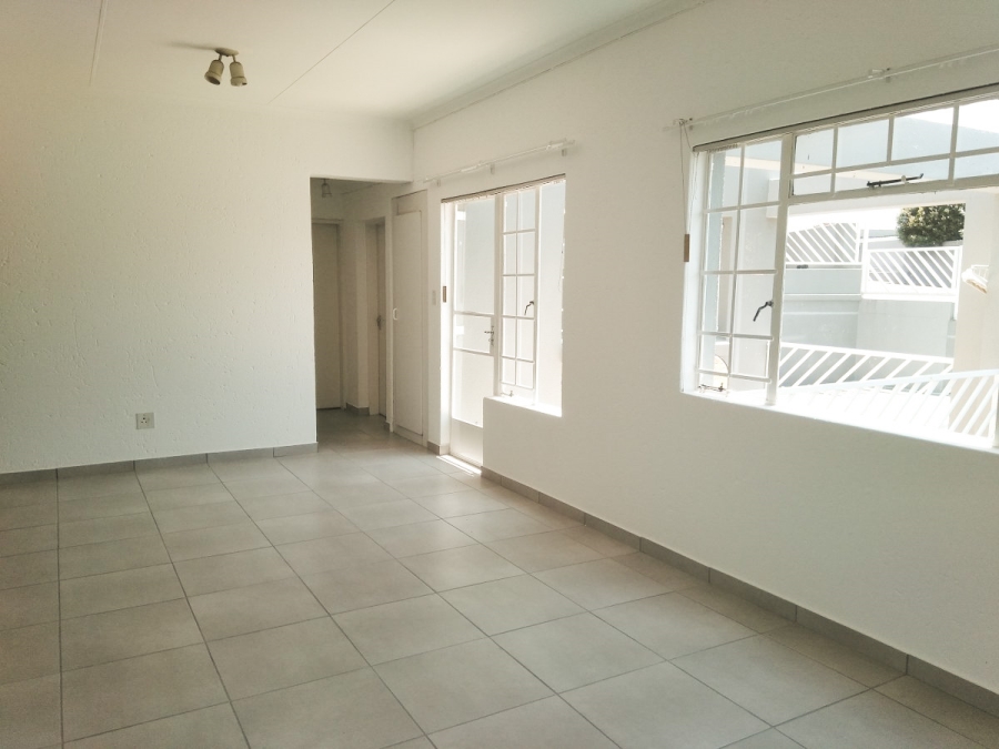 To Let 2 Bedroom Property for Rent in Weltevreden Park Gauteng